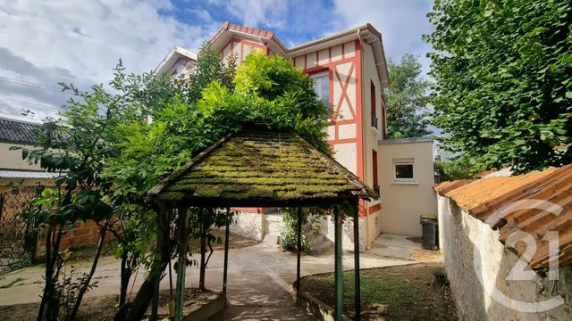 maison à vendre - 5 pièces - 108.1 m2 - ST MAUR DES FOSSES - 94 - ILE-DE-FRANCE - Century 21 Adamville