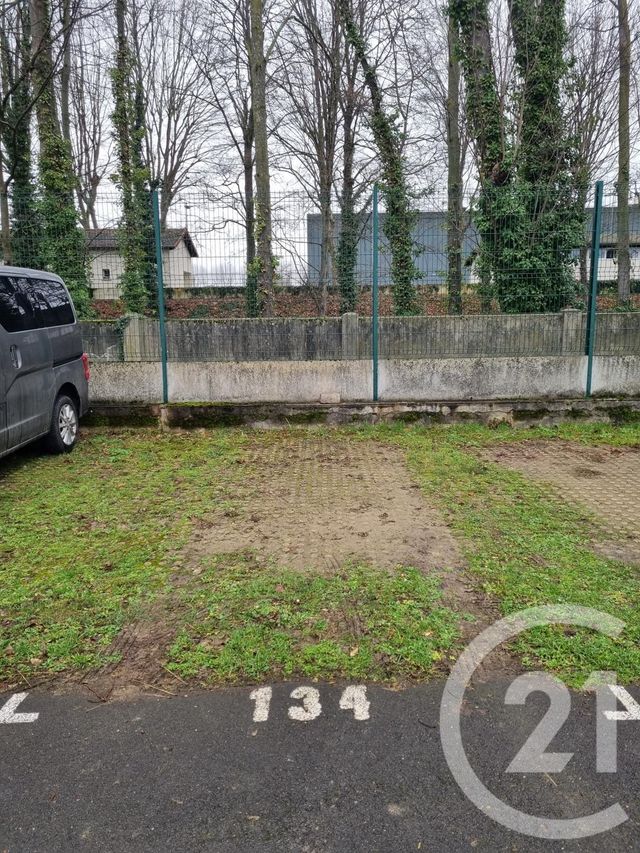 parking à louer - 12.0 m2 - ST MAUR DES FOSSES - 94 - ILE-DE-FRANCE - Century 21 Adamville