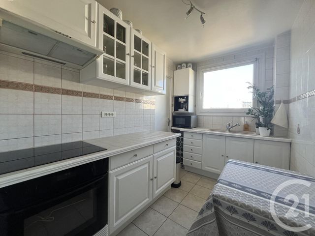 Appartement F3 à vendre - 3 pièces - 60.6 m2 - ST MAUR DES FOSSES - 94 - ILE-DE-FRANCE - Century 21 Adamville