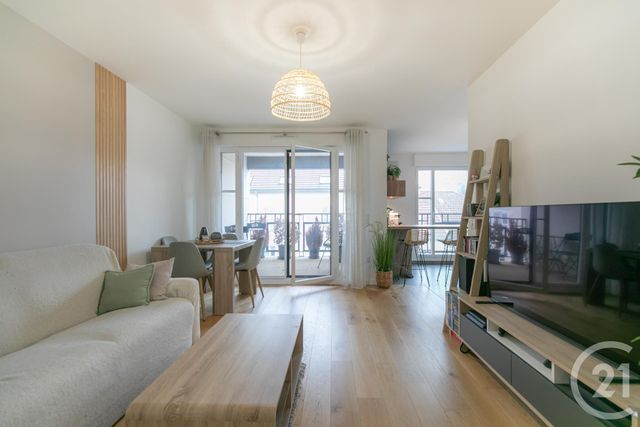 Appartement F3 à vendre - 3 pièces - 72.24 m2 - ST MAUR DES FOSSES - 94 - ILE-DE-FRANCE - Century 21 Adamville