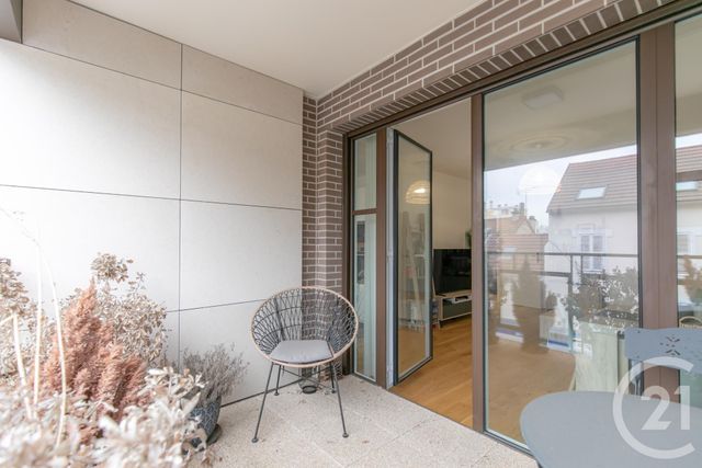 Appartement F3 à vendre - 3 pièces - 72.24 m2 - ST MAUR DES FOSSES - 94 - ILE-DE-FRANCE - Century 21 Adamville