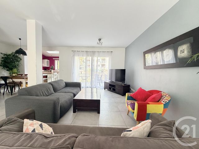 maison à vendre - 6 pièces - 141.72 m2 - ST MAUR DES FOSSES - 94 - ILE-DE-FRANCE - Century 21 Adamville