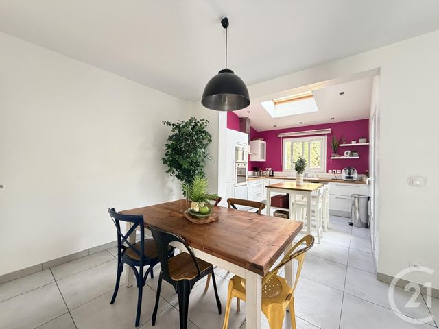 maison à vendre - 6 pièces - 141.72 m2 - ST MAUR DES FOSSES - 94 - ILE-DE-FRANCE - Century 21 Adamville