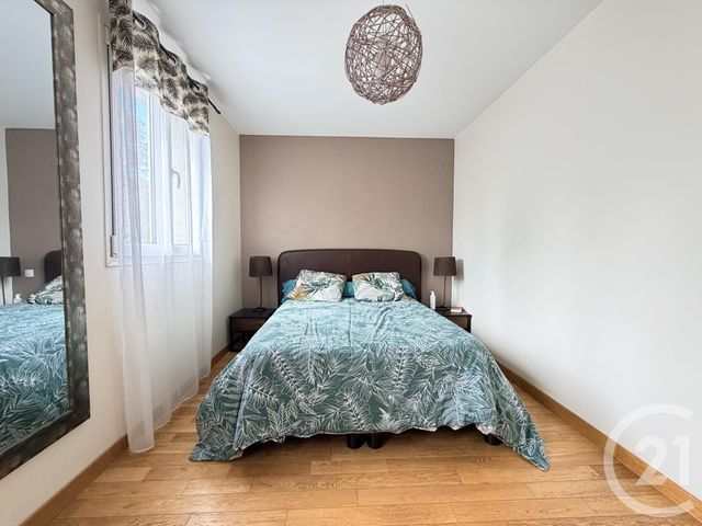 maison à vendre - 6 pièces - 141.72 m2 - ST MAUR DES FOSSES - 94 - ILE-DE-FRANCE - Century 21 Adamville
