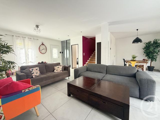 maison à vendre - 6 pièces - 141.72 m2 - ST MAUR DES FOSSES - 94 - ILE-DE-FRANCE - Century 21 Adamville