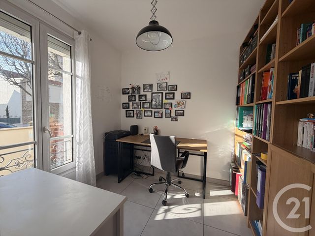 maison à vendre - 6 pièces - 141.72 m2 - ST MAUR DES FOSSES - 94 - ILE-DE-FRANCE - Century 21 Adamville