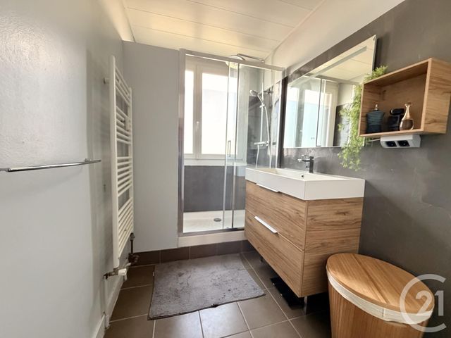 Appartement F3 à vendre - 4 pièces - 70.39 m2 - ST MAUR DES FOSSES - 94 - ILE-DE-FRANCE - Century 21 Adamville