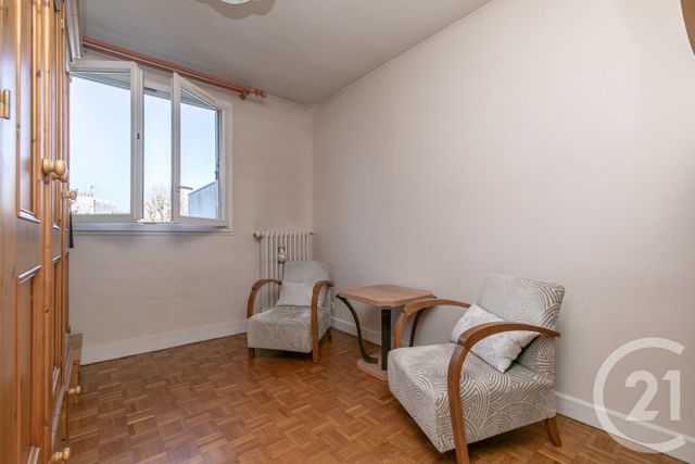 Appartement F6 à vendre - 6 pièces - 108.51 m2 - ST MAUR DES FOSSES - 94 - ILE-DE-FRANCE - Century 21 Adamville