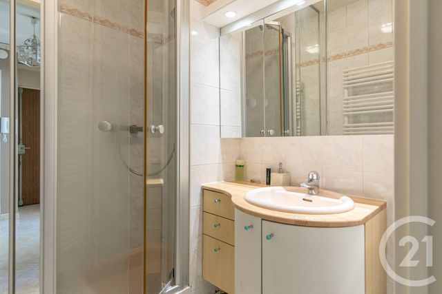 Appartement F6 à vendre - 6 pièces - 108.51 m2 - ST MAUR DES FOSSES - 94 - ILE-DE-FRANCE - Century 21 Adamville