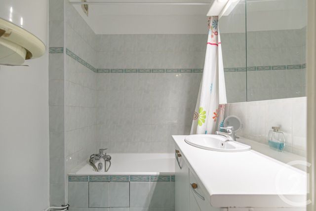 Appartement F6 à vendre - 6 pièces - 108.51 m2 - ST MAUR DES FOSSES - 94 - ILE-DE-FRANCE - Century 21 Adamville