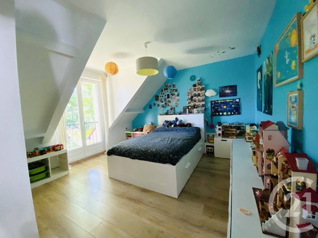 maison à vendre - 7 pièces - 176.13 m2 - ST MAUR DES FOSSES - 94 - ILE-DE-FRANCE - Century 21 Adamville