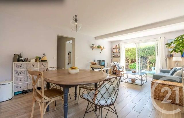 Afficher la photo en grand Appartement F2 à vendre - 2 pièces - 47.41 m2 - ST MAUR DES FOSSES - 94 - ILE-DE-FRANCE - Century 21 Adamville