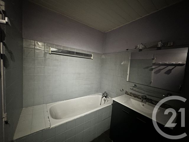 Afficher la photo en grand Appartement F4 à vendre - 4 pièces - 70.74 m2 - ST MAUR DES FOSSES - 94 - ILE-DE-FRANCE - Century 21 Adamville