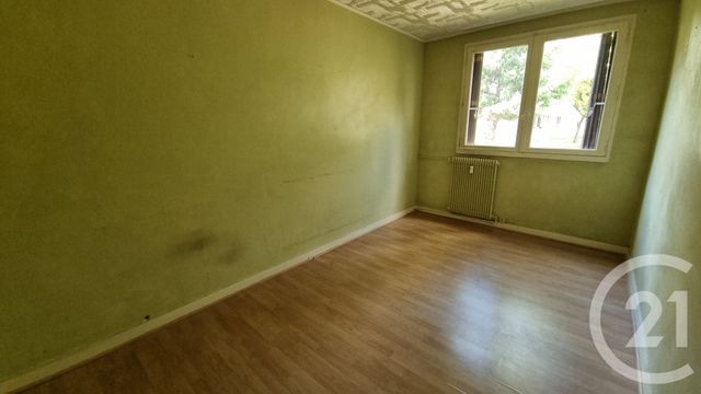 Afficher la photo en grand Appartement F4 à vendre - 4 pièces - 70.74 m2 - ST MAUR DES FOSSES - 94 - ILE-DE-FRANCE - Century 21 Adamville