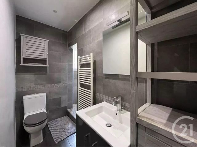 Appartement F3 à vendre - 3 pièces - 54.5 m2 - ST MAUR DES FOSSES - 94 - ILE-DE-FRANCE - Century 21 Adamville