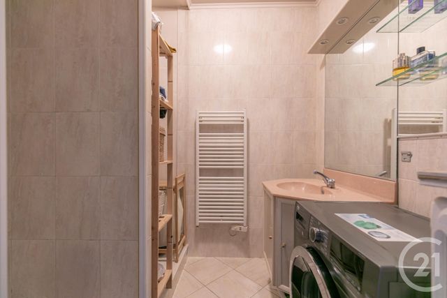 Appartement F3 à vendre - 3 pièces - 53.04 m2 - ST MAUR DES FOSSES - 94 - ILE-DE-FRANCE - Century 21 Adamville