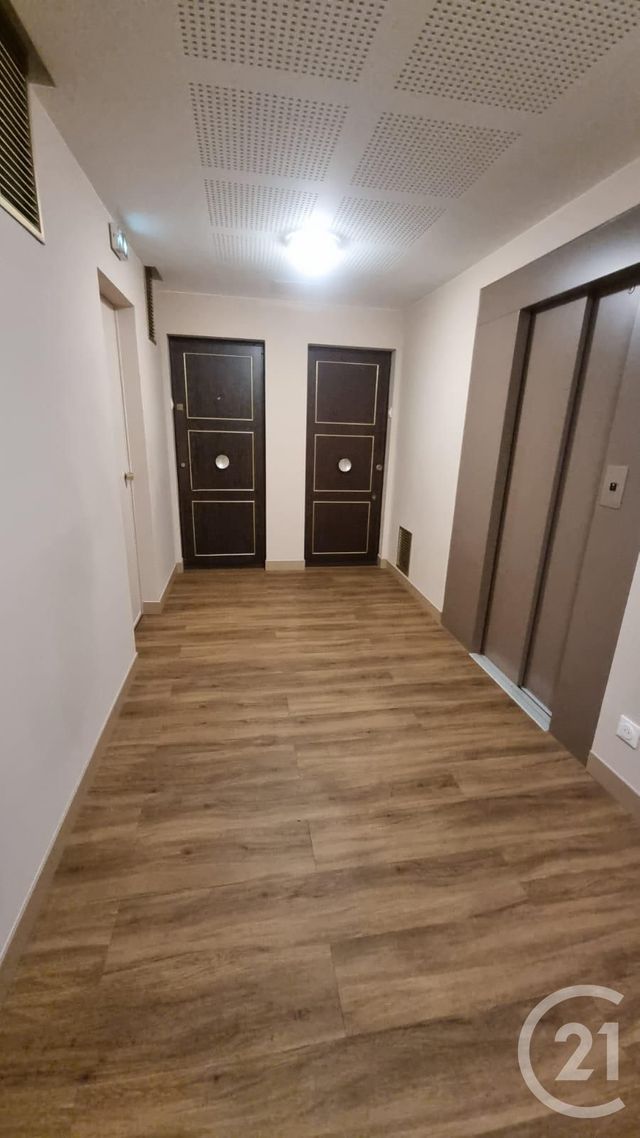 Afficher la photo en grand Appartement F1 à vendre - 1 pièce - 29.26 m2 - ST MAURICE - 94 - ILE-DE-FRANCE - Century 21 Adamville