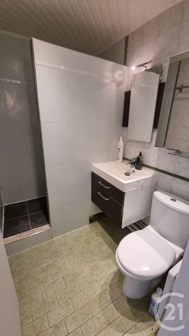 Afficher la photo en grand Appartement F1 à vendre - 1 pièce - 29.26 m2 - ST MAURICE - 94 - ILE-DE-FRANCE - Century 21 Adamville