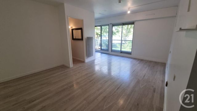 Afficher la photo en grand Appartement F1 à vendre - 1 pièce - 29.26 m2 - ST MAURICE - 94 - ILE-DE-FRANCE - Century 21 Adamville