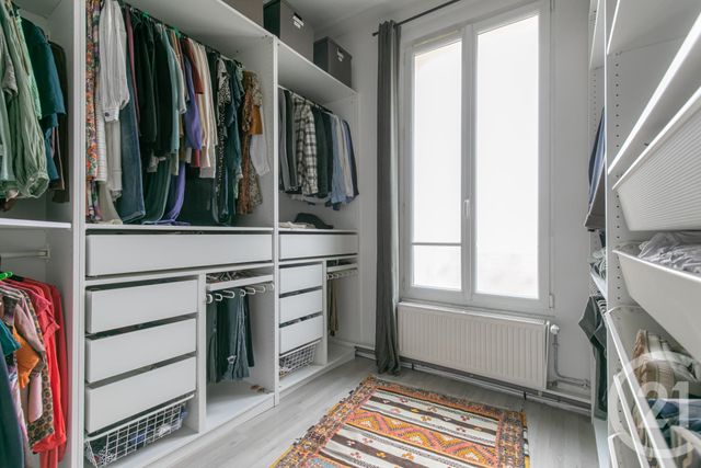 maison à vendre - 9 pièces - 232.85 m2 - ST MAUR DES FOSSES - 94 - ILE-DE-FRANCE - Century 21 Adamville