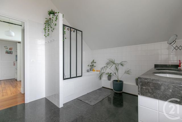 maison à vendre - 9 pièces - 232.85 m2 - ST MAUR DES FOSSES - 94 - ILE-DE-FRANCE - Century 21 Adamville