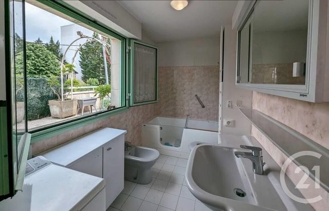 Appartement F3 à vendre - 4 pièces - 86.0 m2 - ST MAUR DES FOSSES - 94 - ILE-DE-FRANCE - Century 21 Adamville