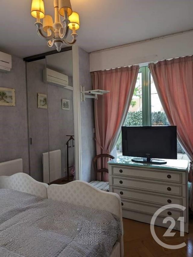 Appartement F3 à vendre - 4 pièces - 86.0 m2 - ST MAUR DES FOSSES - 94 - ILE-DE-FRANCE - Century 21 Adamville