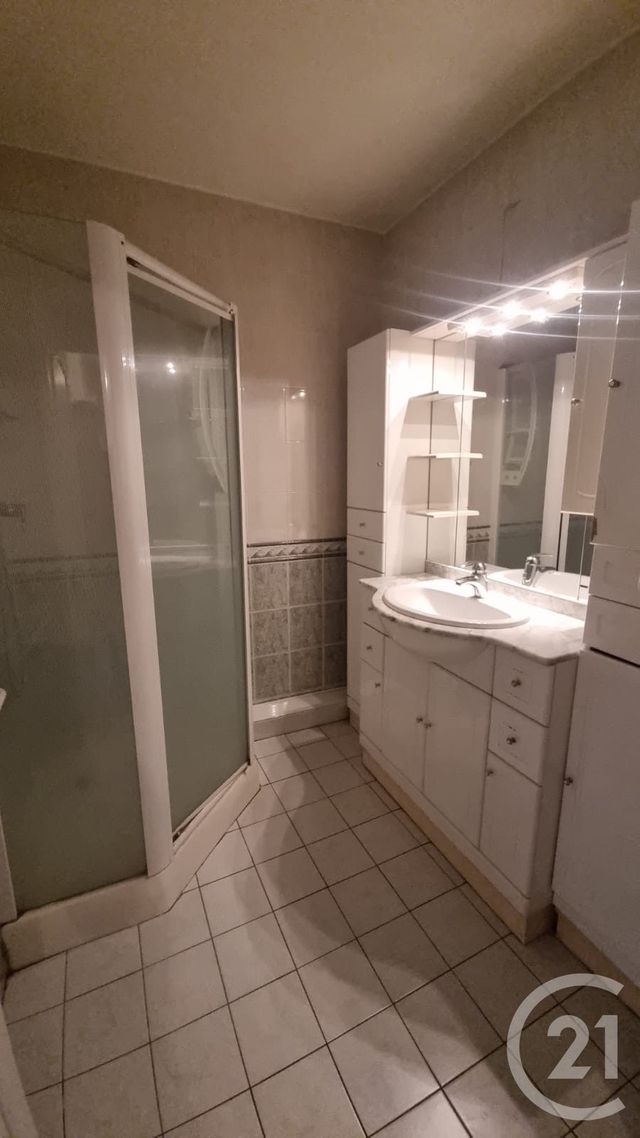 Appartement F3 à vendre - 3 pièces - 63.84 m2 - ST MAUR DES FOSSES - 94 - ILE-DE-FRANCE - Century 21 Adamville