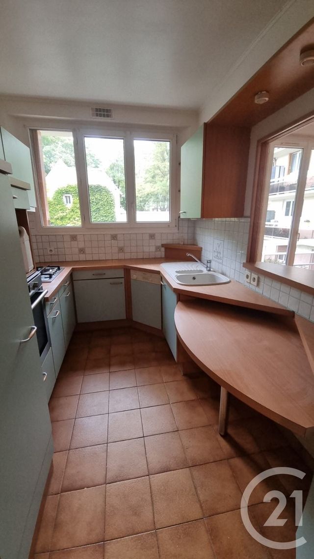 Appartement F3 à vendre - 3 pièces - 63.84 m2 - ST MAUR DES FOSSES - 94 - ILE-DE-FRANCE - Century 21 Adamville