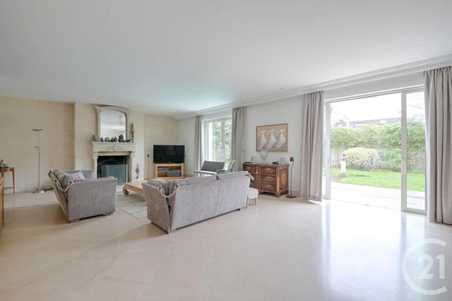 Afficher la photo en grand maison à vendre - 9 pièces - 330.0 m2 - LA VARENNE ST HILAIRE - 94 - ILE-DE-FRANCE - Century 21 Adamville