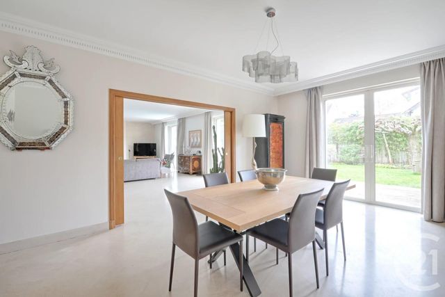 Afficher la photo en grand maison à vendre - 9 pièces - 330.0 m2 - LA VARENNE ST HILAIRE - 94 - ILE-DE-FRANCE - Century 21 Adamville