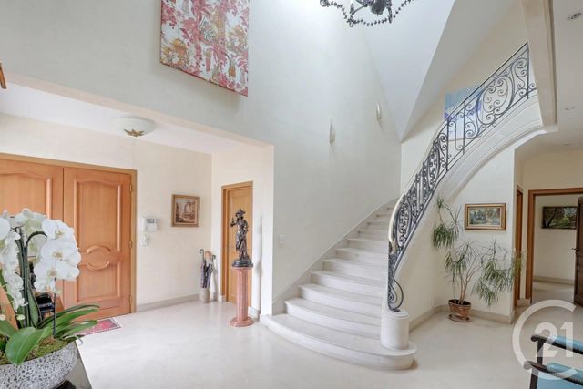 Afficher la photo en grand maison à vendre - 9 pièces - 330.0 m2 - LA VARENNE ST HILAIRE - 94 - ILE-DE-FRANCE - Century 21 Adamville