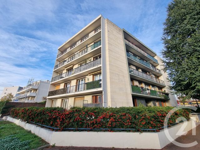 Appartement F3 à vendre ST MAUR DES FOSSES
