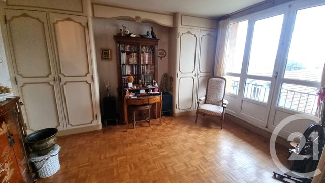 Appartement F5 à vendre - 5 pièces - 91.26 m2 - ST MAUR DES FOSSES - 94 - ILE-DE-FRANCE - Century 21 Adamville
