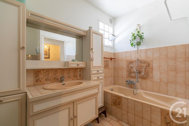 maison à vendre - 4 pièces - 84.0 m2 - ST MAUR DES FOSSES - 94 - ILE-DE-FRANCE - Century 21 Adamville