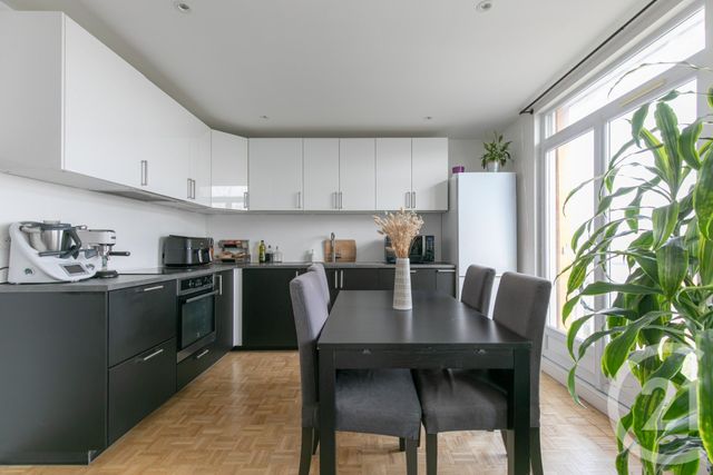 Appartement F3 à vendre - 3 pièces - 60.12 m2 - ST MAUR DES FOSSES - 94 - ILE-DE-FRANCE - Century 21 Adamville