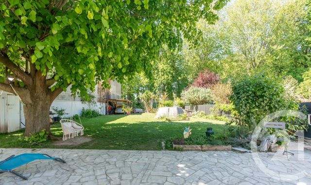 maison à vendre - 8 pièces - 225.11 m2 - ST MAUR DES FOSSES - 94 - ILE-DE-FRANCE - Century 21 Adamville