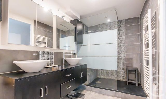 maison à vendre - 8 pièces - 225.11 m2 - ST MAUR DES FOSSES - 94 - ILE-DE-FRANCE - Century 21 Adamville
