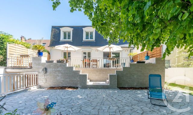 maison à vendre - 8 pièces - 225.11 m2 - ST MAUR DES FOSSES - 94 - ILE-DE-FRANCE - Century 21 Adamville