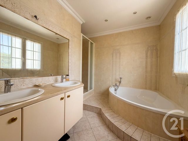 maison à vendre - 5 pièces - 98.53 m2 - ST MAUR DES FOSSES - 94 - ILE-DE-FRANCE - Century 21 Adamville