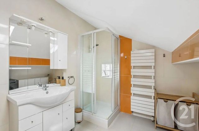 maison à vendre - 8 pièces - 246.0 m2 - ST MAUR DES FOSSES - 94 - ILE-DE-FRANCE - Century 21 Adamville