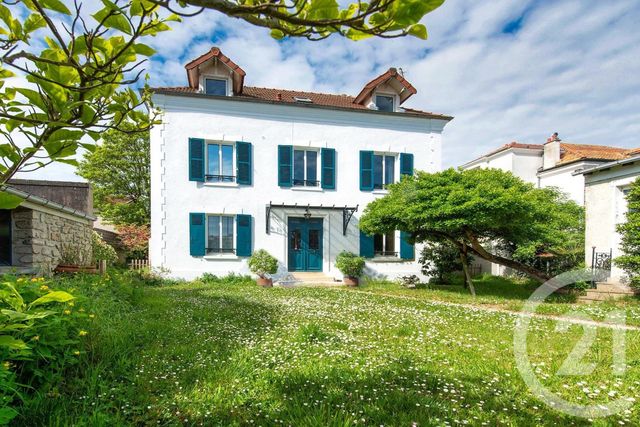 maison à vendre - 7 pièces - 210.0 m2 - ST MAUR DES FOSSES - 94 - ILE-DE-FRANCE - Century 21 Adamville