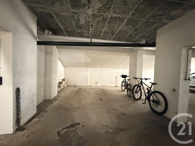 Parking à vendre ST MAUR DES FOSSES