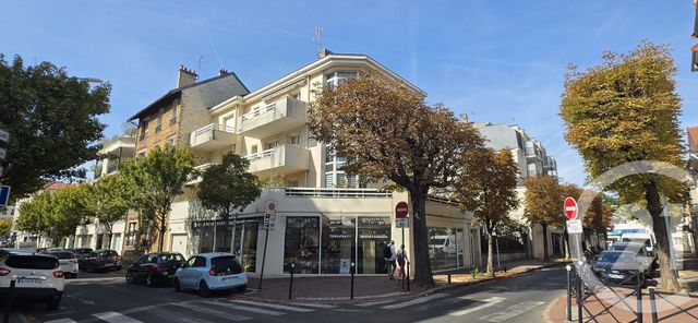 Appartement F9 à vendre ST MAUR DES FOSSES