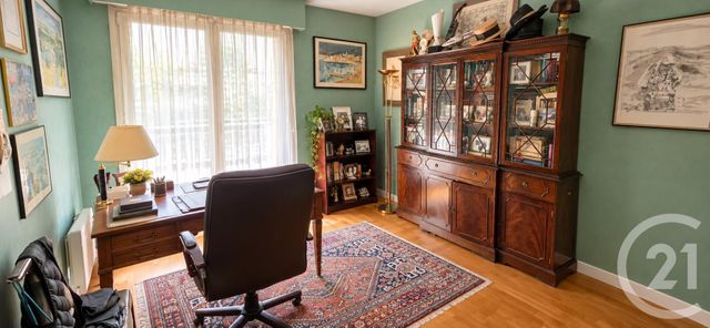 Appartement F9 à vendre - 9 pièces - 143.82 m2 - ST MAUR DES FOSSES - 94 - ILE-DE-FRANCE - Century 21 Adamville