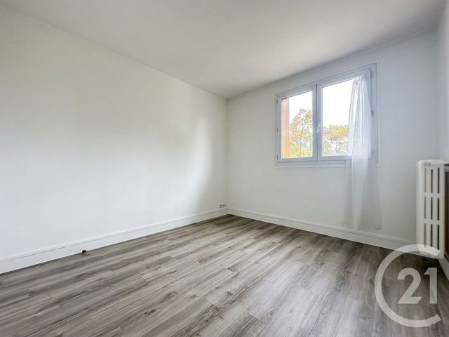 Appartement F2 à vendre - 2 pièces - 42.25 m2 - ST MAUR DES FOSSES - 94 - ILE-DE-FRANCE - Century 21 Adamville