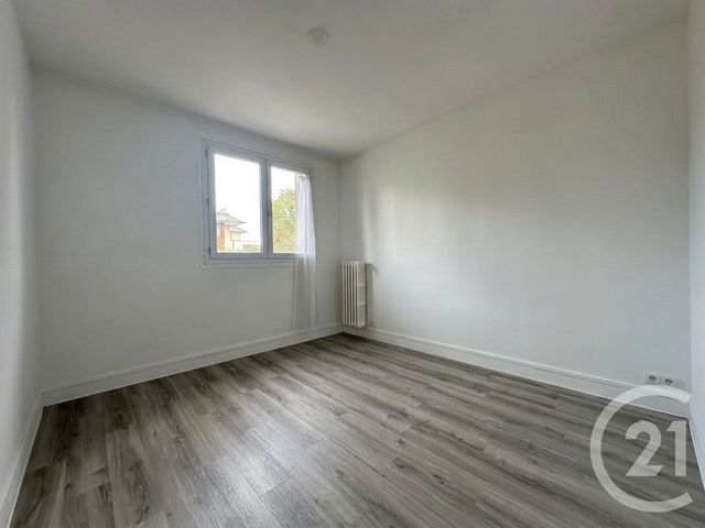 Appartement F2 à vendre - 2 pièces - 42.25 m2 - ST MAUR DES FOSSES - 94 - ILE-DE-FRANCE - Century 21 Adamville