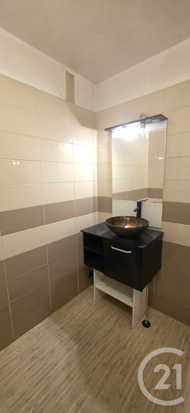 Appartement F3 à vendre - 3 pièces - 68.35 m2 - ST MAUR DES FOSSES - 94 - ILE-DE-FRANCE - Century 21 Adamville