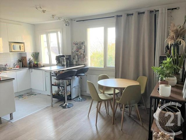 Appartement F2 à louer - 2 pièces - 40.0 m2 - ST MAUR DES FOSSES - 94 - ILE-DE-FRANCE - Century 21 Adamville
