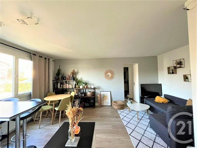 Appartement F2 à louer - 2 pièces - 40.0 m2 - ST MAUR DES FOSSES - 94 - ILE-DE-FRANCE - Century 21 Adamville